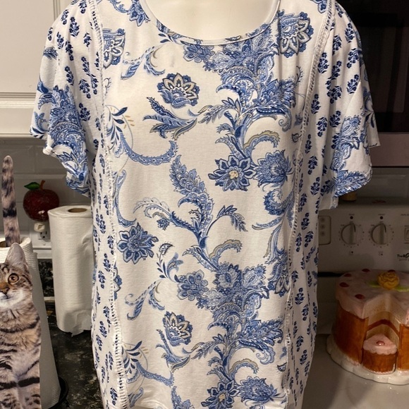 J womens Exclusive One casual blue floral stretch short sleeve plus size top 1X - Picture 1 of 3